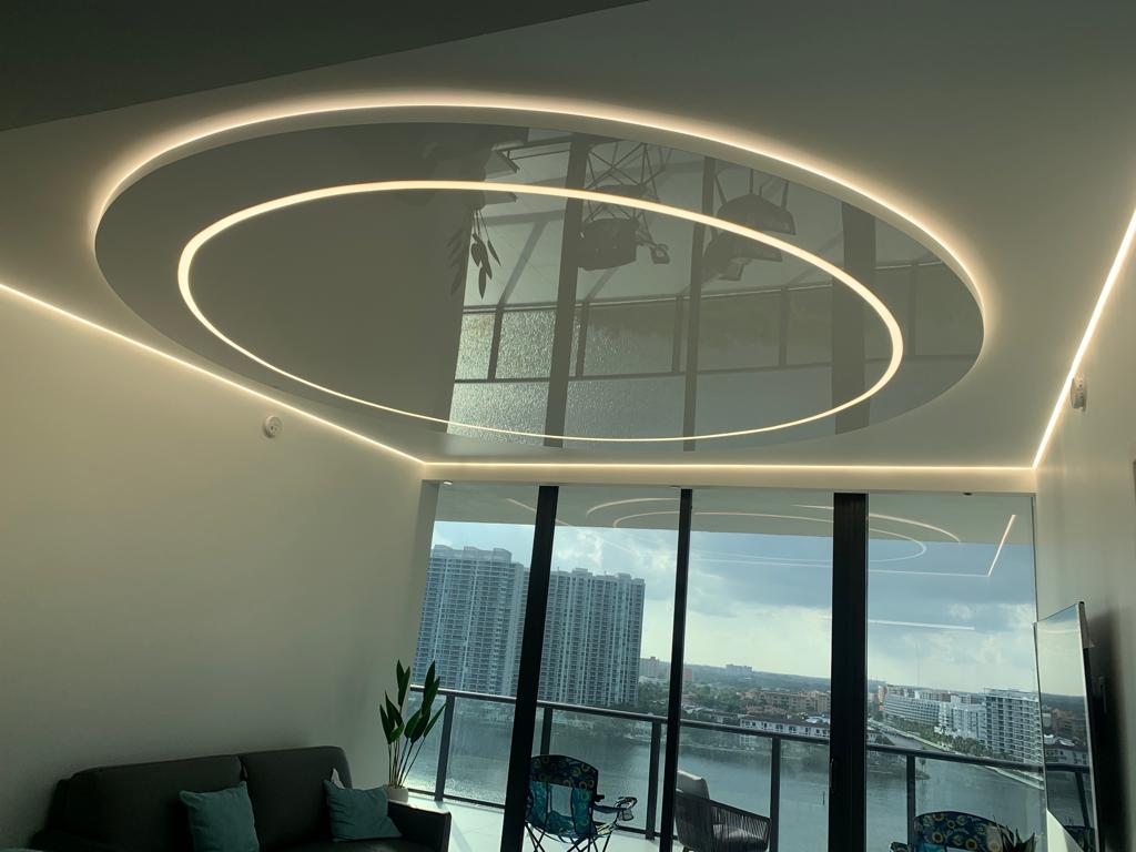 FLOATING & TRAY CEILINGS