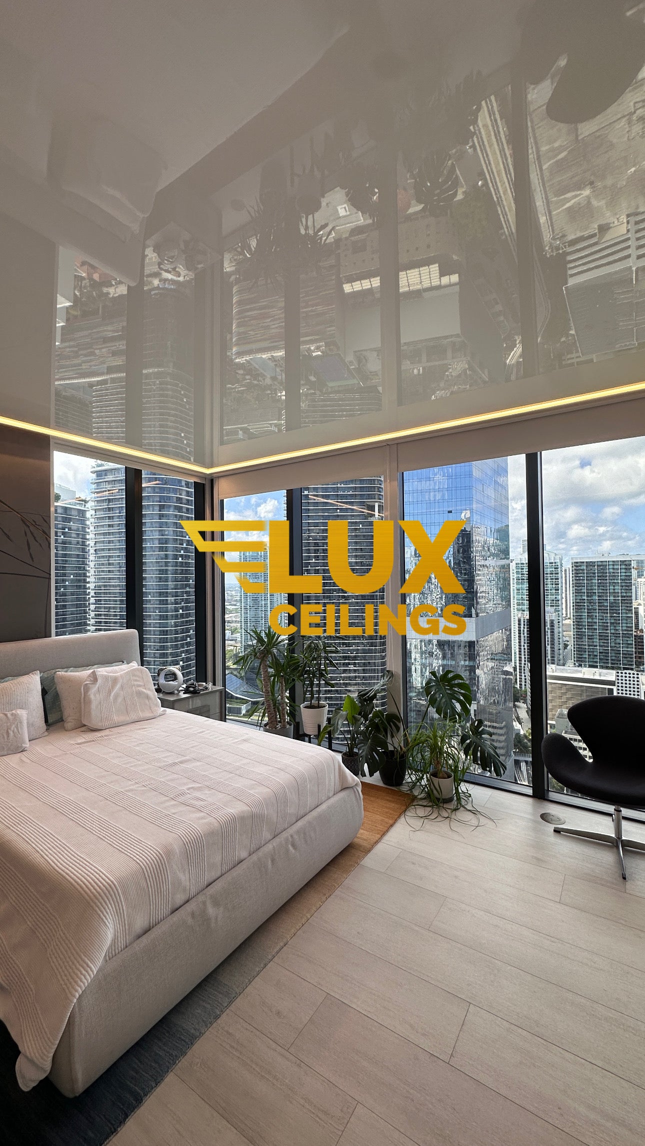 HIGH GLOSS REFLECTIVE CEILING