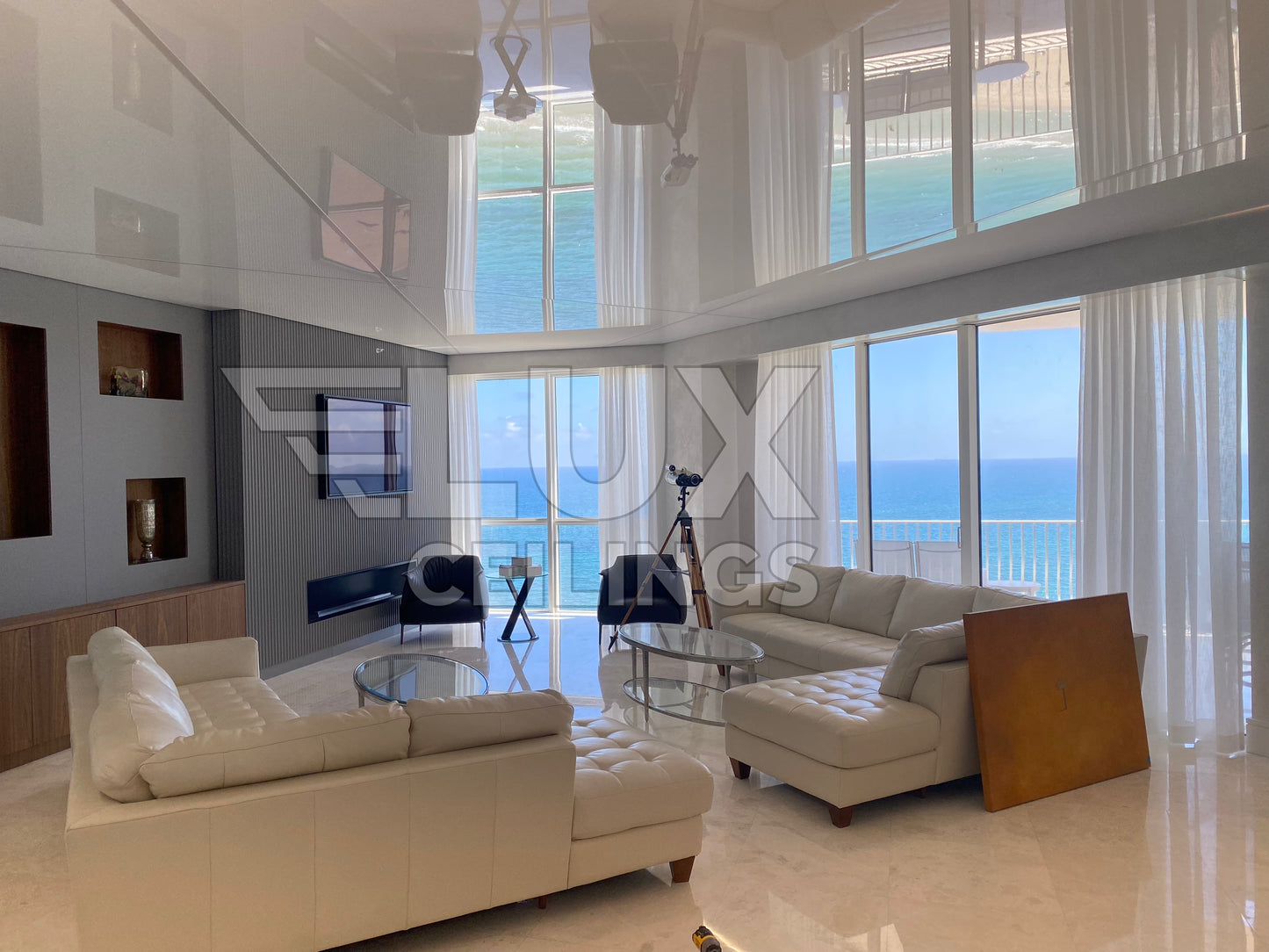 HIGH GLOSS REFLECTIVE CEILING