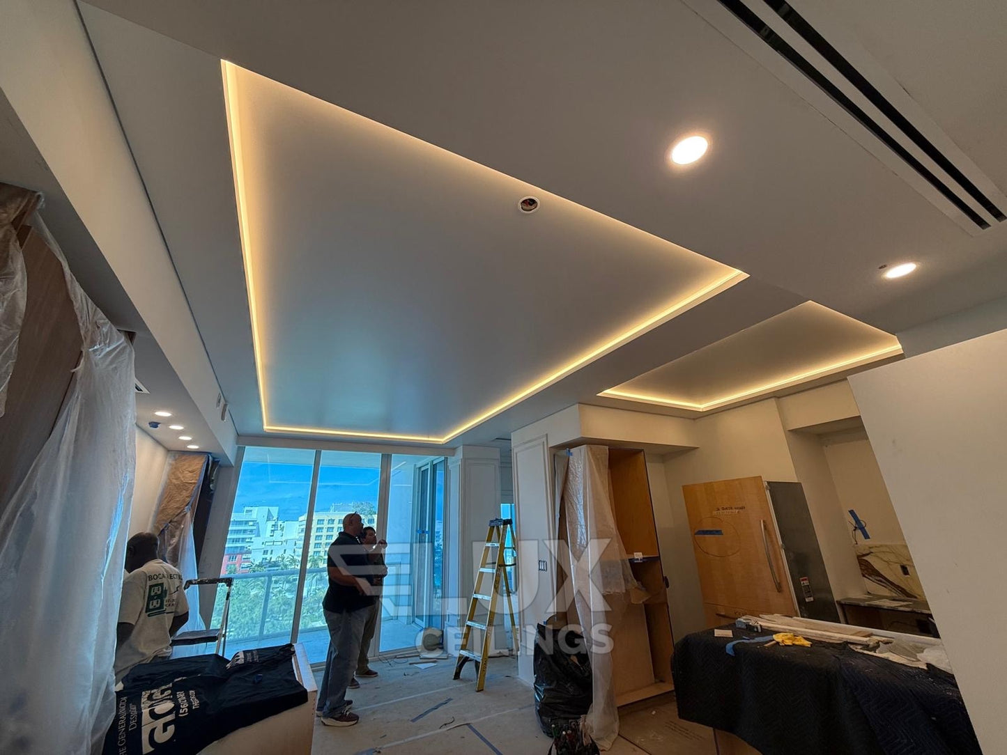 FLOATING & TRAY CEILINGS