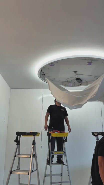 HIGH GLOSS REFLECTIVE CEILING
